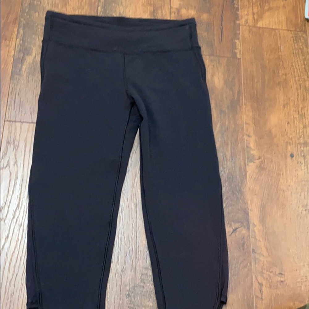Ivivva black leggings!